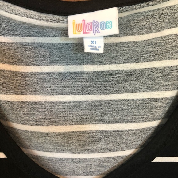 NOT FOR SALE 🌺🎉Black and white Lula Roe top - Picture 3 of 3